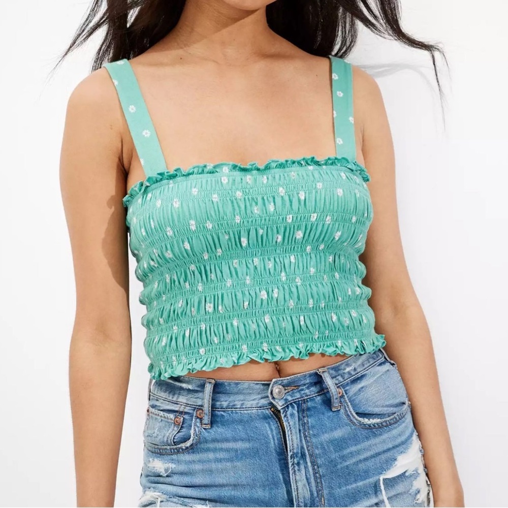 AMERICAN EAGLE cropped smocked tank top